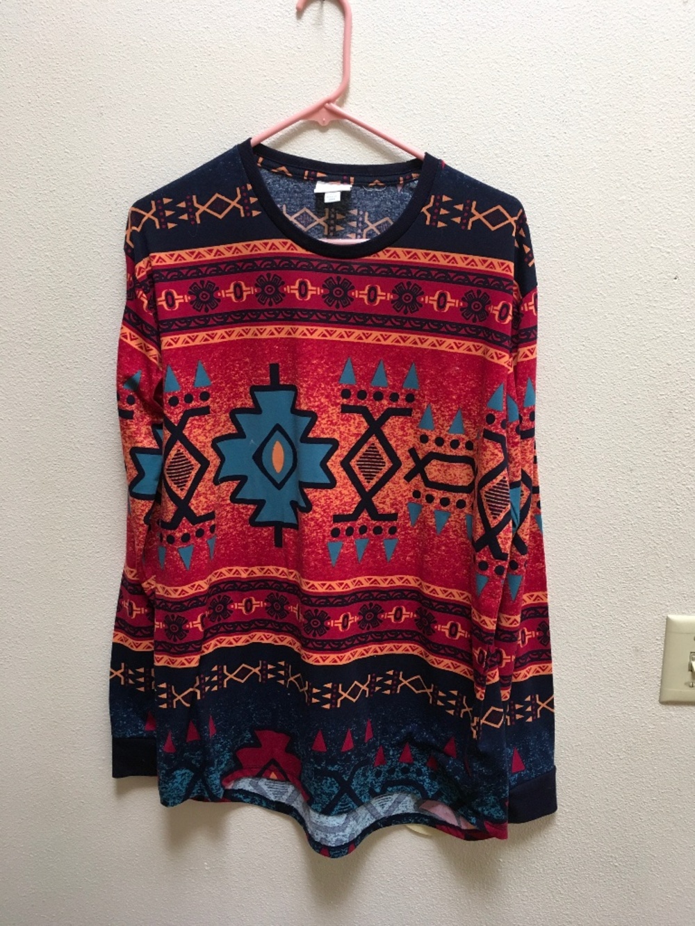Vivid long sleeved abstract blouse by LuLaRoe